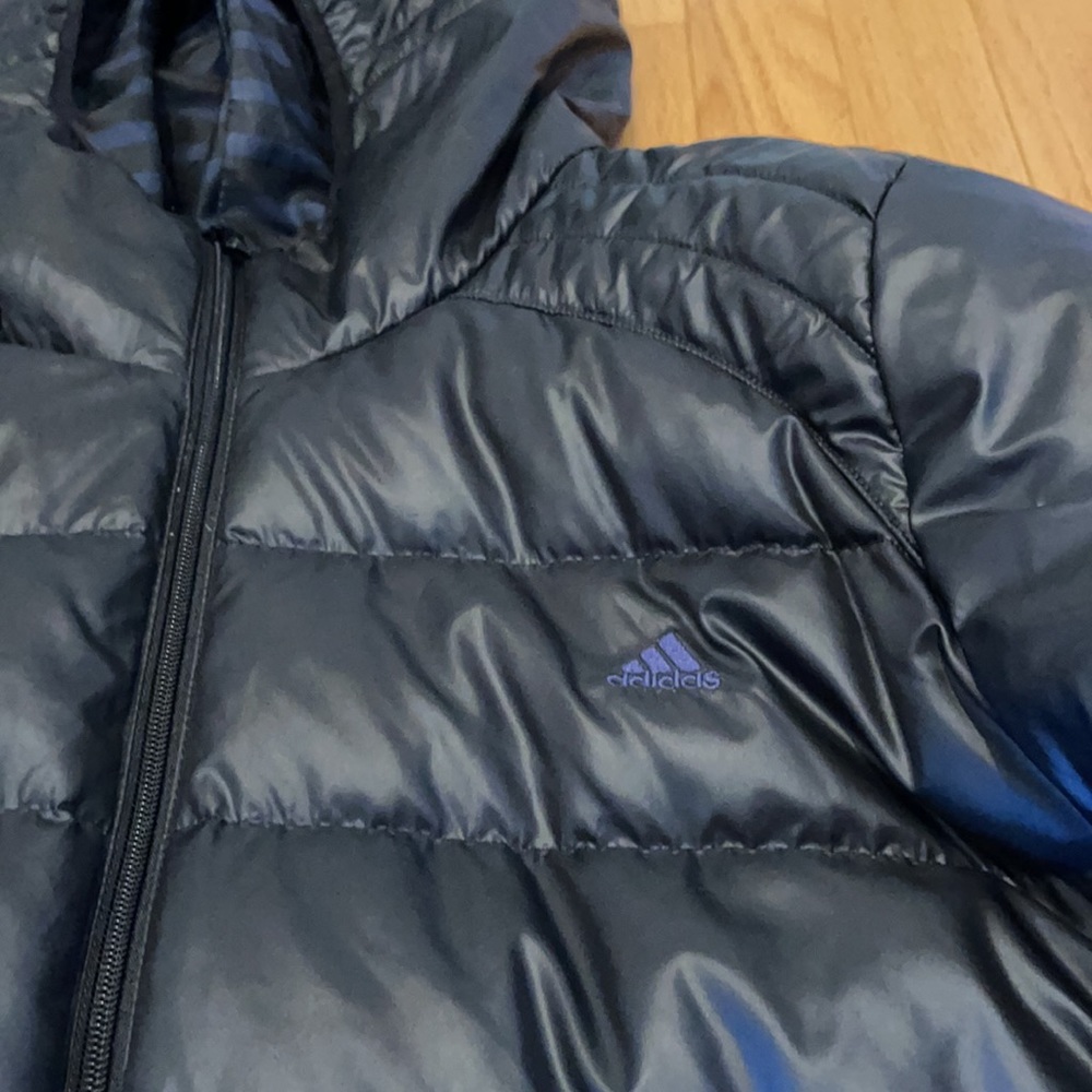 Adidas black puffer jacket size XL - Picture 2 of 4